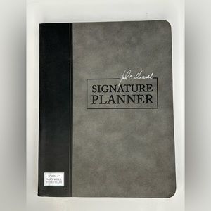 Day Planner John C. Maxwell Essentials Signature Daily Agenda Journal Grey Black